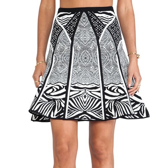 DVF sz S skirt. - Picture 1 of 5
